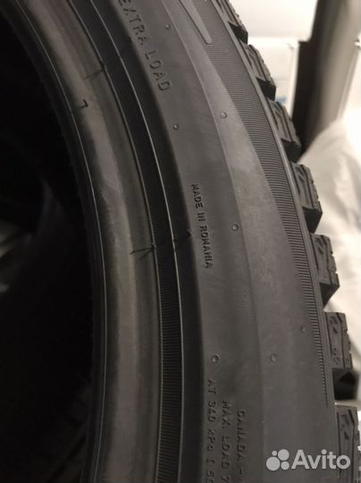 Pirelli Ice Zero 2 245/40 R20 и 275/35 R20 99T