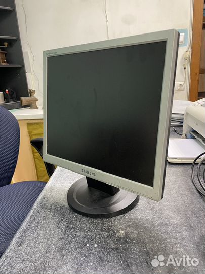 Монитор Samsung 17 дюймов