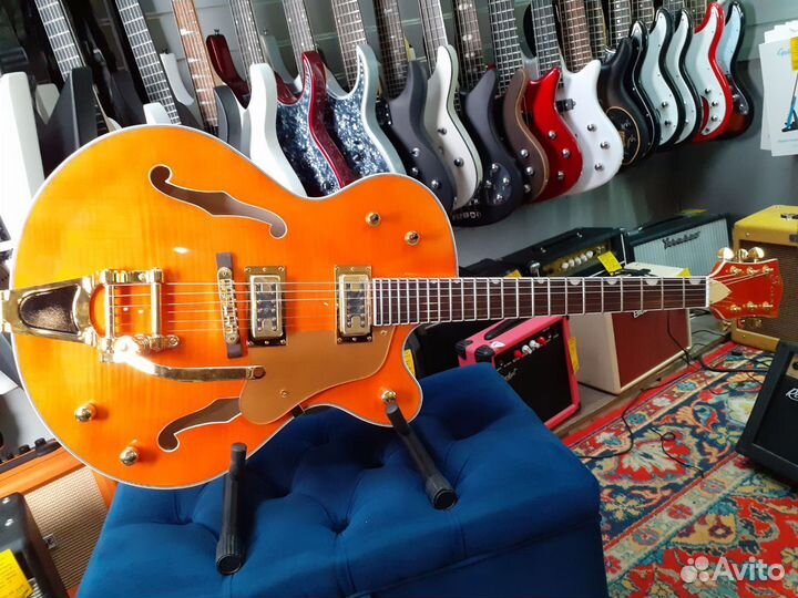 Электрогитара полуакустическая