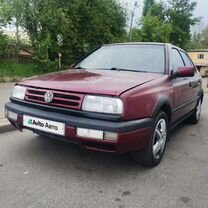 Volkswagen Vento 2.0 MT, 1993, 288 656 км, с пробегом, цена 135 000 руб.