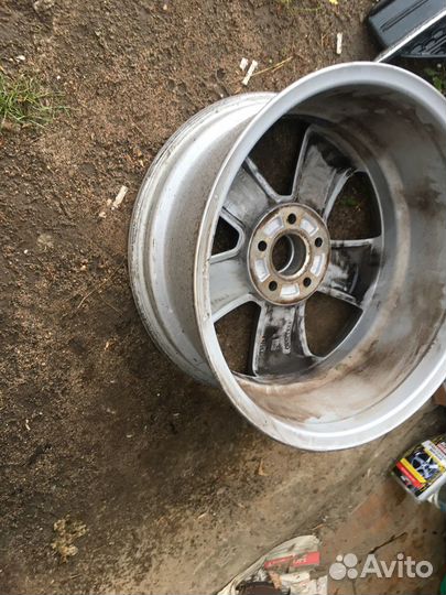 Диск литой R17 Volvo XC40 (2017-н.в.) 31680565