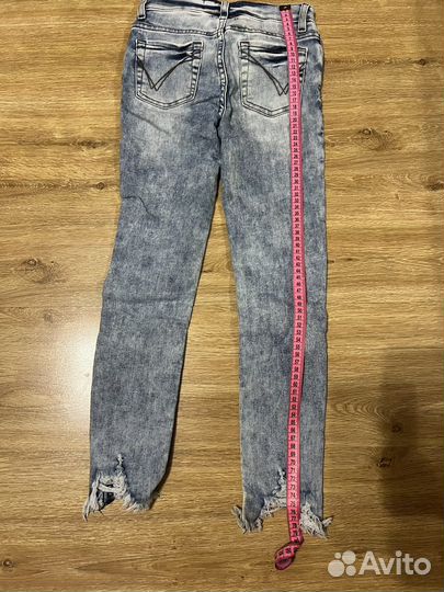 Джинсы для девочки 134р (8-9лет)