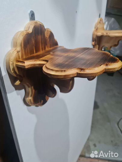 Деревянные полочки для цветов