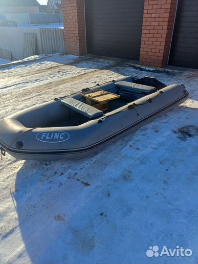 Лодка Flinc + мотор Mercury 6л.с. 4 такта