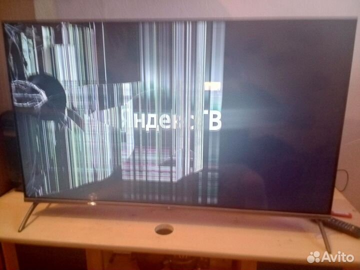 Телевизор SMART tv с вайфаем бу