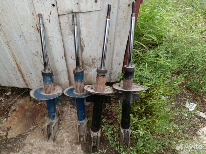 Стойки амортизаторов renault duster