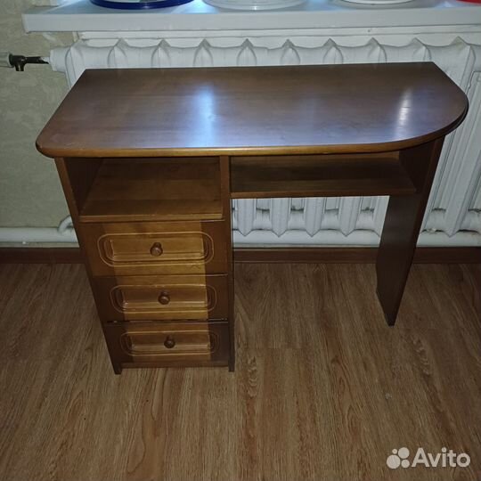 Туалетный столик