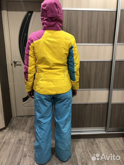 Сноубордический костюм