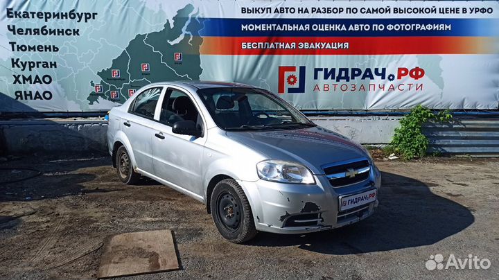Стекло заднее Chevrolet Aveo T250 96648483. Аналог