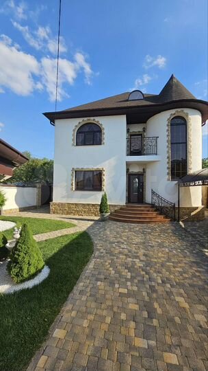 Дом 180 м² на участке 7,1 сот.