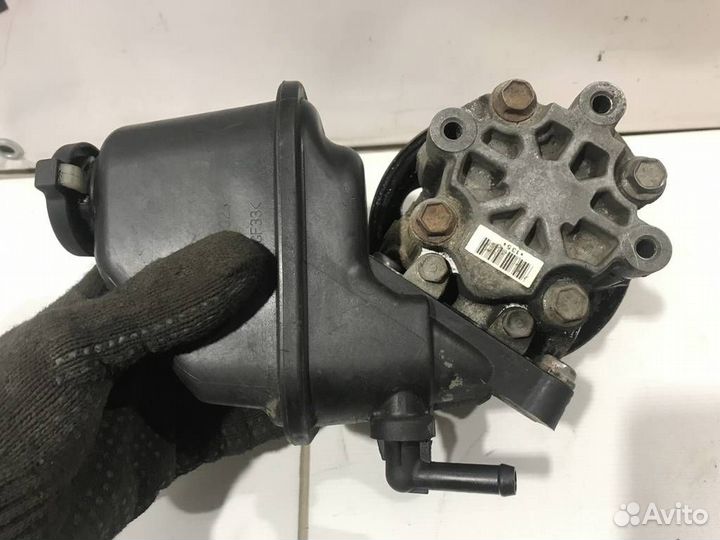 Насос гидроусилителя Opel Antara