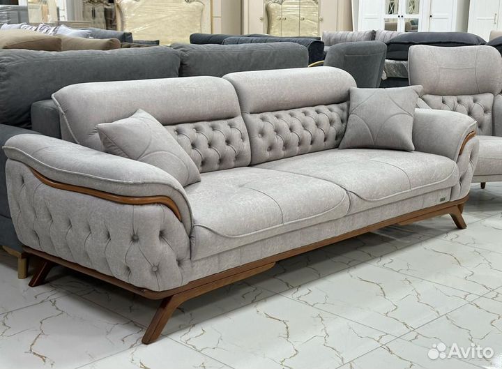 Диван мягкий