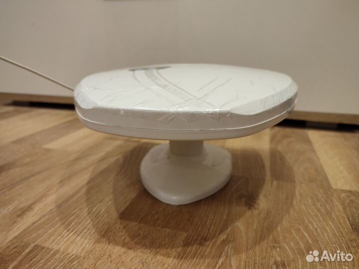 Активная комнатная антенна с усилителем для тв