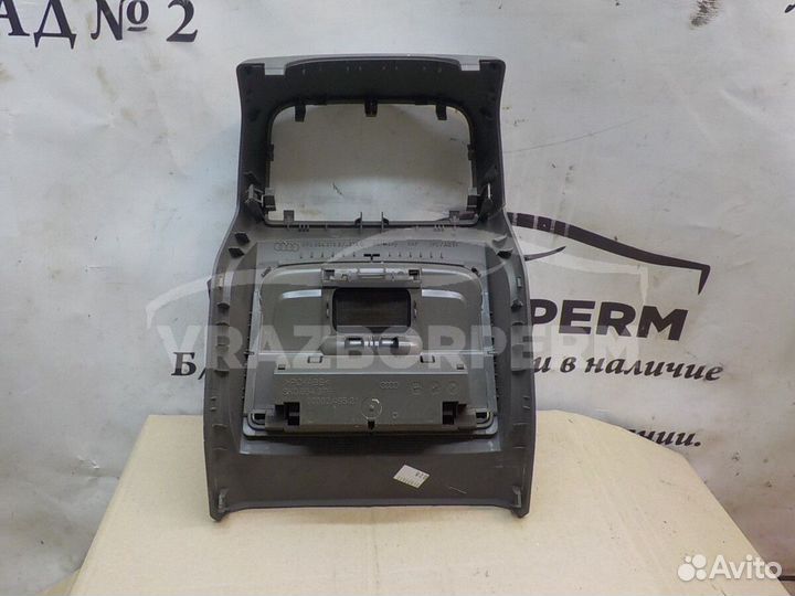 Консоль центральная (тоннель) Audi Q5