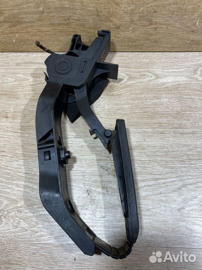 Педаль газа Mercedes W209 301088