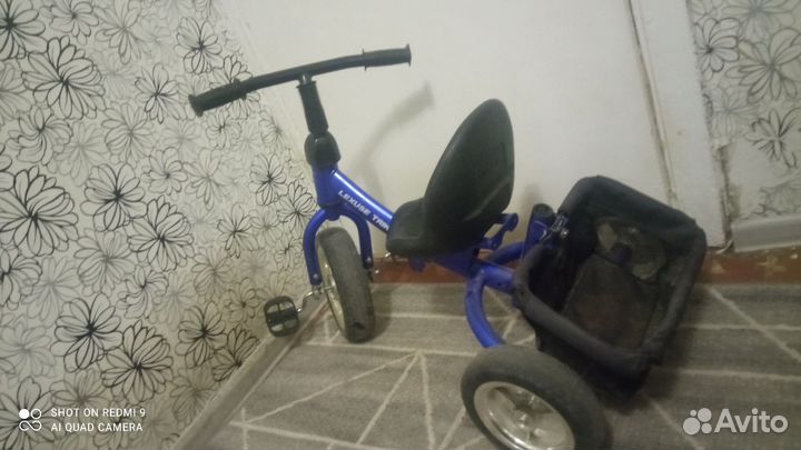 Детский трехколесный велосипед бу