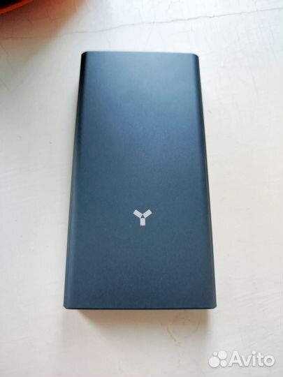 Внешний аккумулятор 10000