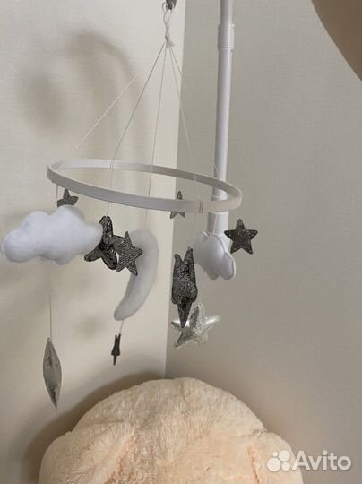 Мобиль в кроватку музыкальный