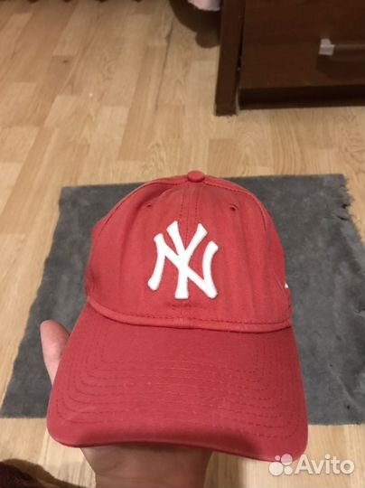 Бейсболки фирменные