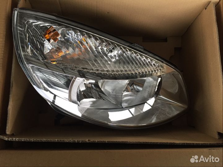 Фара Renault Scenic (new)