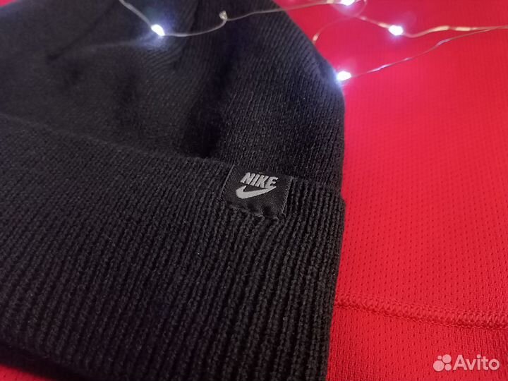 Шапка nike черная новая