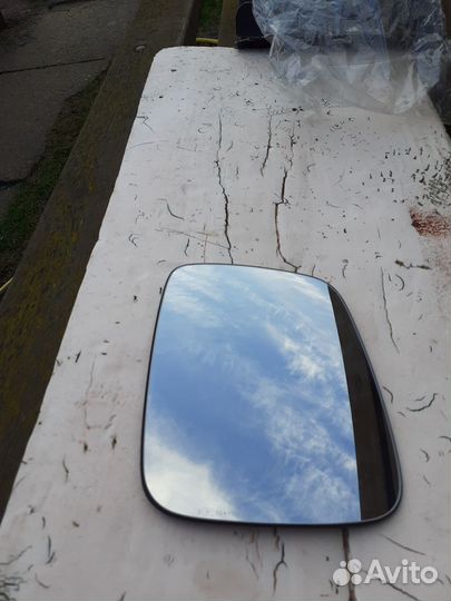 Зеркальный элемент VW T4 правый