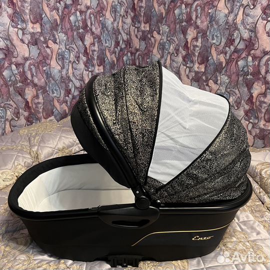 Продам коляску 3 в 1