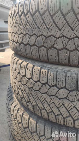 Gislaved Nord Frost 200 225/60 R18