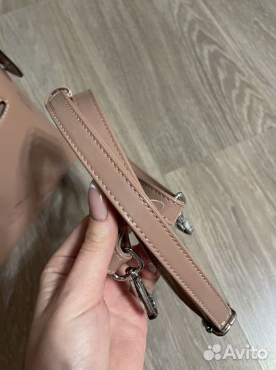 Сумка лакированная