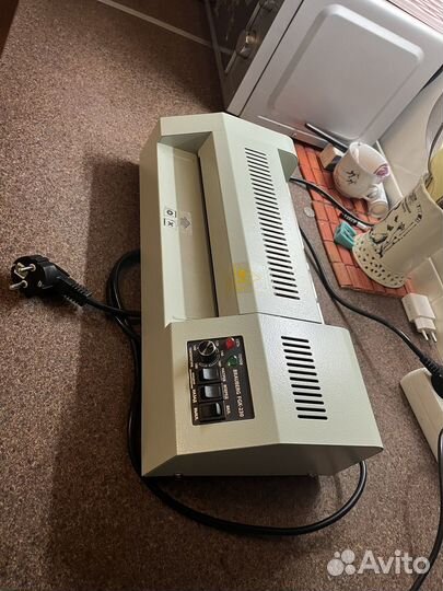 Ламинатор brauberg