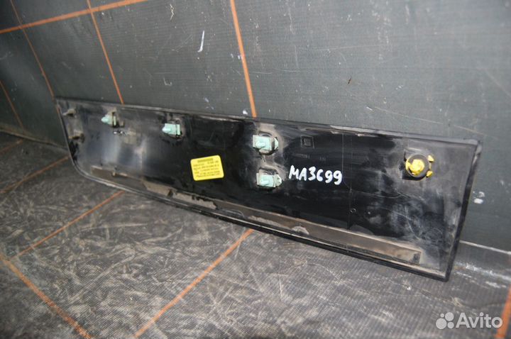 Накладка двери задней левой - Cadillac SRX