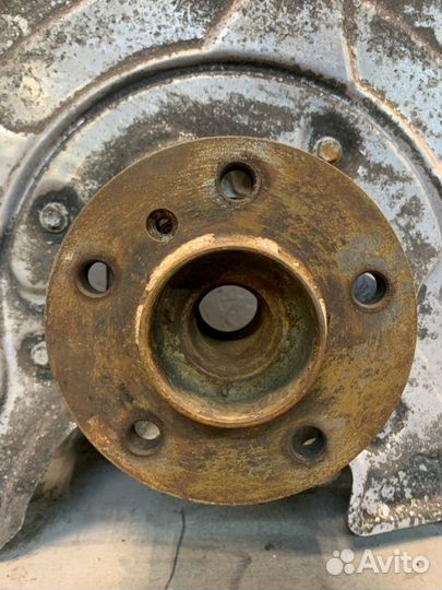 Кулак поворотный задний левый Bmw X7 G07 M-pack