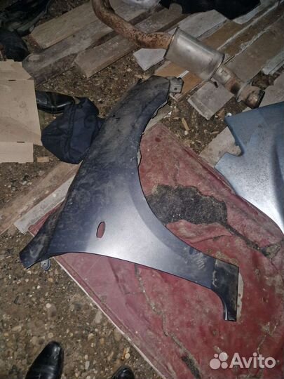 Правое крыло мазда 3 бк седан