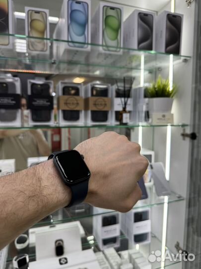 Часы Apple Watch SE, 44mm, акб 97%, идеал