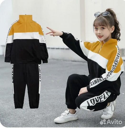 Детский спортивный костюм на девочку