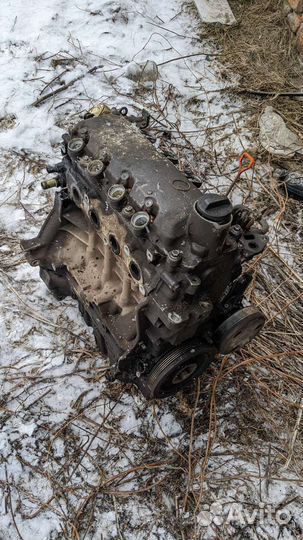 Двигатель Honda fit 2002год