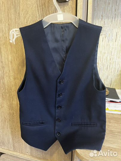 Жилетка Truvor 134-140