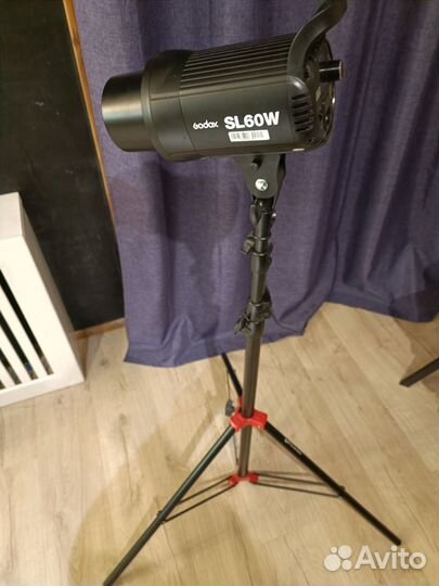 Осветитель светодиодный Godox SL60W студийный