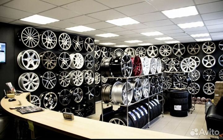 Tracmax X-Privilo S360 255/45 R20