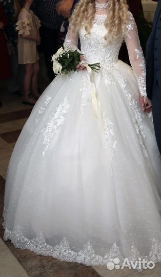 Свадебное платье