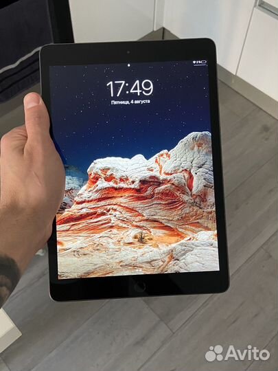 iPad 7 поколения 32gb + Apple pencil (комплект)