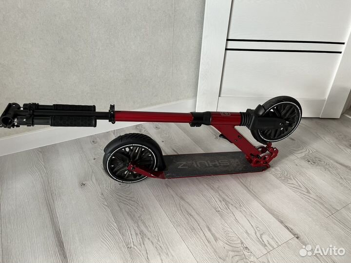 Продам самокат Schulz