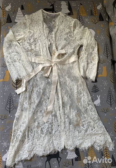 Кружевной пеньюар халат