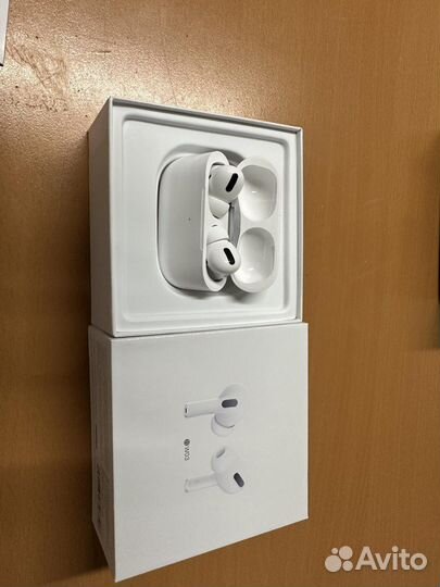 Беспроводные наушники apple airpods про