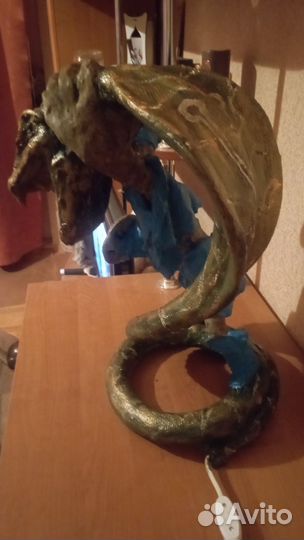 Светильник настольный