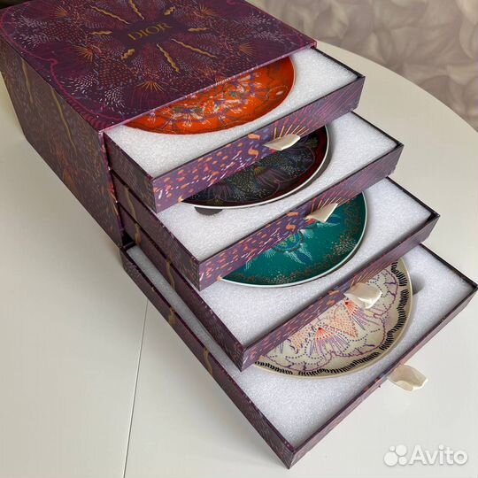 Тарелки Dior 2 набора для Оксаны