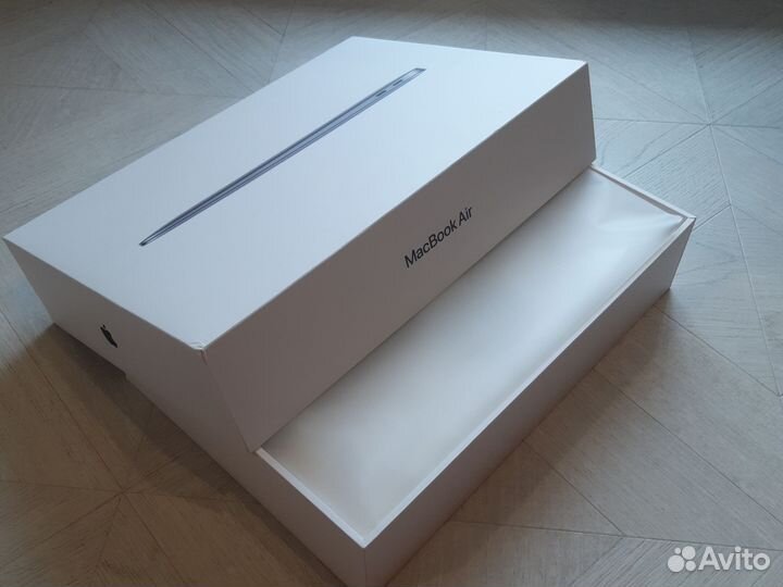 Коробка macbook13