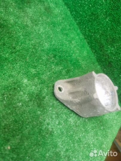 Кронштейн опоры амортизатора задний Volvo S40 II