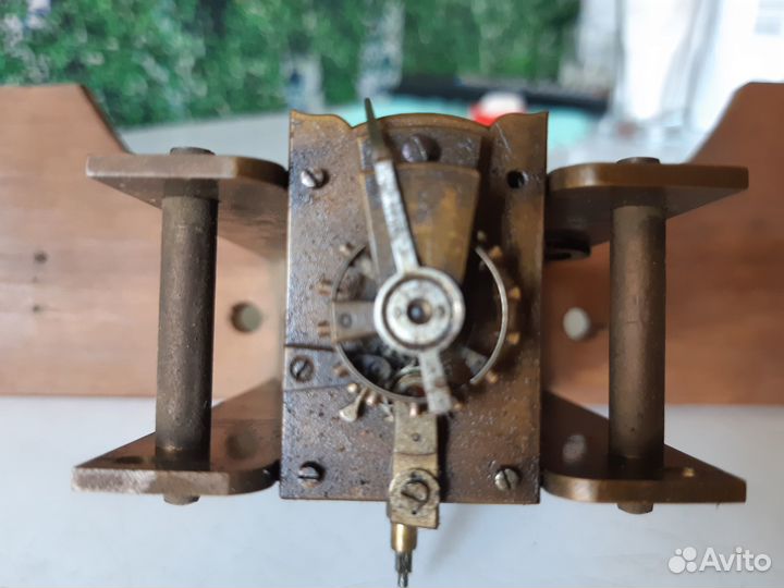 Старинные настенные часы Мозер