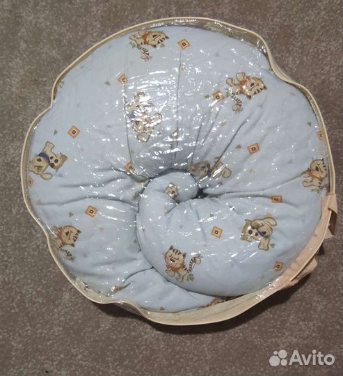 Подушка для кормления